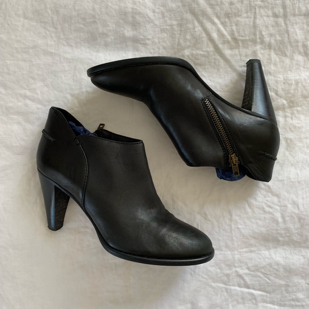 Madewell Leather Zip Ankle Boots
